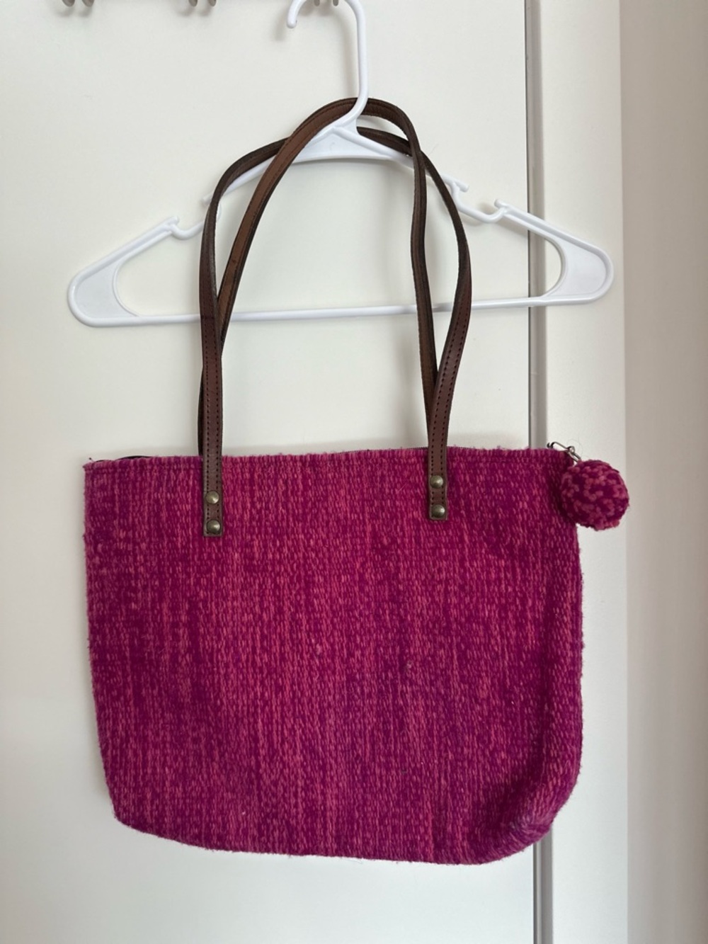 Women's Fuchsia Knit Tote Bag with Brown Handles